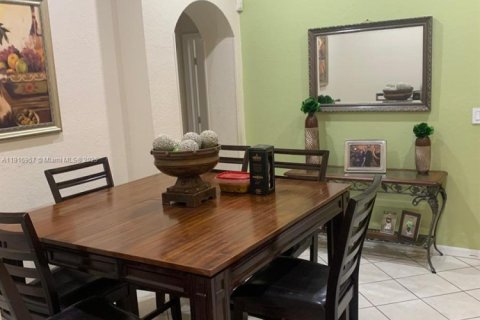 Villa ou maison à vendre à Homestead, Floride: 3 chambres, 141.12 m2 № 2039246 - photo 12
