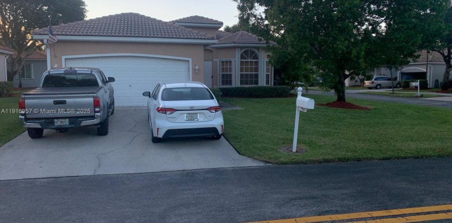 Villa ou maison à Homestead, Floride 3 chambres, 141.12 m2 № 2039246