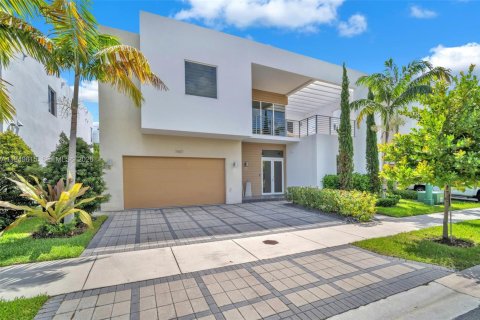 Снять в аренду виллу или дом в Дорал, Флорида 5 спален, 336.68м2, № 2005235 - фото 18