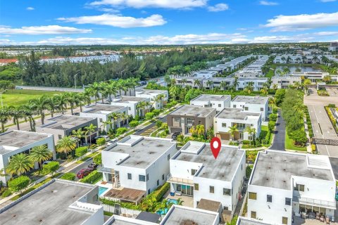 Снять в аренду виллу или дом в Дорал, Флорида 5 спален, 336.68м2, № 2005235 - фото 5