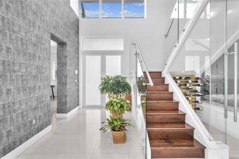 Снять в аренду виллу или дом в Дорал, Флорида 5 спален, 336.68м2, № 2005235 - фото 25