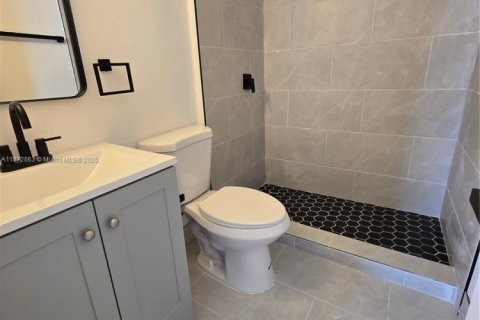 Купить кондоминиум в Майами, Флорида 2 спальни, 101.91м2, № 1955881 - фото 14