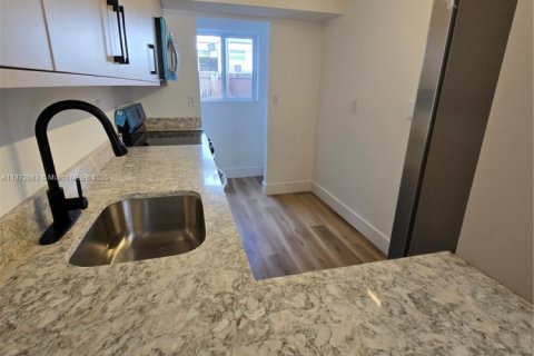 Купить кондоминиум в Майами, Флорида 2 спальни, 101.91м2, № 1955881 - фото 5