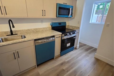 Купить кондоминиум в Майами, Флорида 2 спальни, 101.91м2, № 1955881 - фото 2