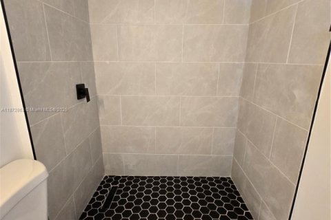 Купить кондоминиум в Майами, Флорида 2 спальни, 101.91м2, № 1955881 - фото 16