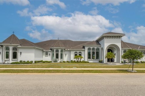 Villa ou maison à New Smyrna Beach, Floride 5 chambres, 699.37 m2 № 2431083