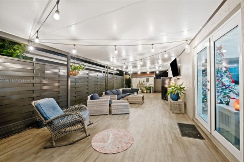 House in Hialeah, Florida 4 bedrooms, 149.57 sq.m. № 1968600 - photo 23