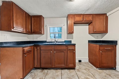Villa ou maison à vendre à Tampa, Floride: 4 chambres, 172.05 m2 № 2420552 - photo 22