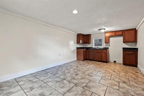 Villa ou maison à vendre à Tampa, Floride: 4 chambres, 172.05 m2 № 2420552 - photo 21