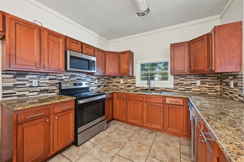 Villa ou maison à vendre à Tampa, Floride: 4 chambres, 172.05 m2 № 2420552 - photo 7