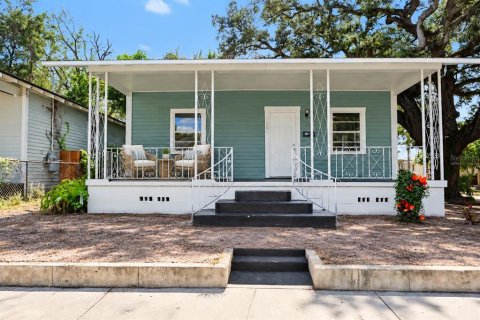 Villa ou maison à Tampa, Floride 4 chambres, 172.05 m2 № 2420552