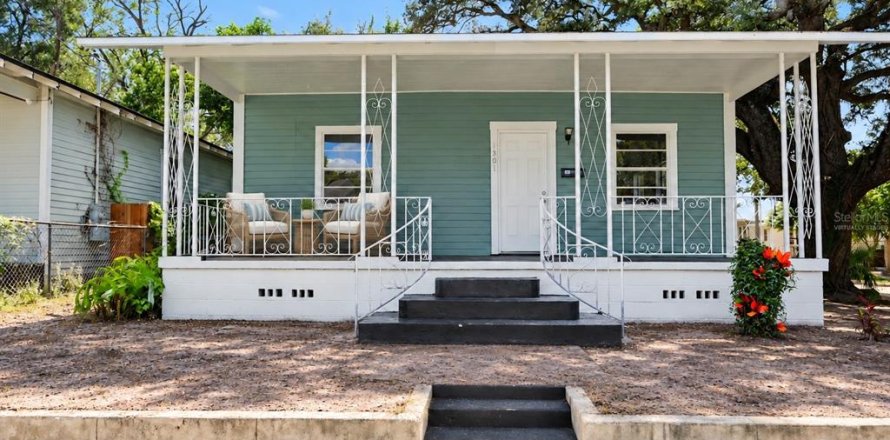 Villa ou maison à Tampa, Floride 4 chambres, 172.05 m2 № 2420552