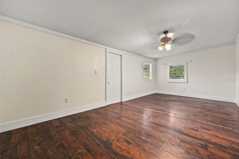 Villa ou maison à vendre à Tampa, Floride: 4 chambres, 172.05 m2 № 2420552 - photo 9