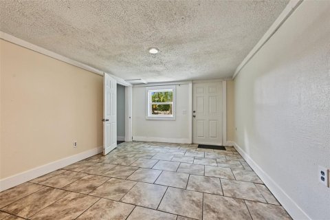 Villa ou maison à vendre à Tampa, Floride: 4 chambres, 172.05 m2 № 2420552 - photo 19