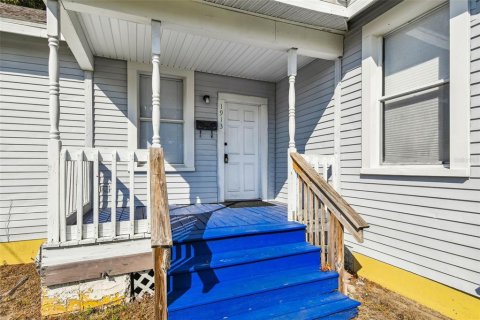 Снять в аренду виллу или дом в Тампа, Флорида 4 спальни, 134.62м2, № 1826699 - фото 2