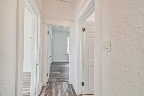 Снять в аренду виллу или дом в Тампа, Флорида 4 спальни, 134.62м2, № 1826699 - фото 12