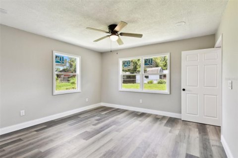 Снять в аренду виллу или дом в Тампа, Флорида 4 спальни, 134.62м2, № 1826699 - фото 5