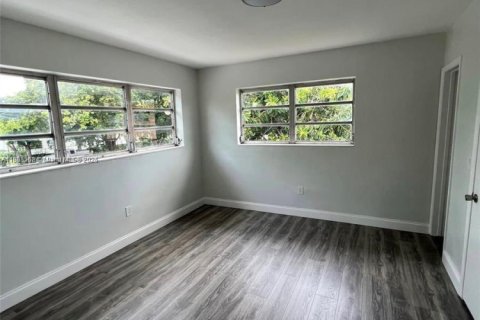 Appartement à louer à Miami, Floride: 3 chambres, 91.97 m2 № 1931243 - photo 8