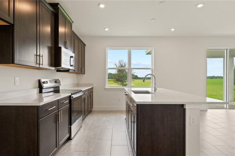 House in Mount Dora, Florida 3 bedrooms, 209.59 sq.m. № 1717374 - photo 11