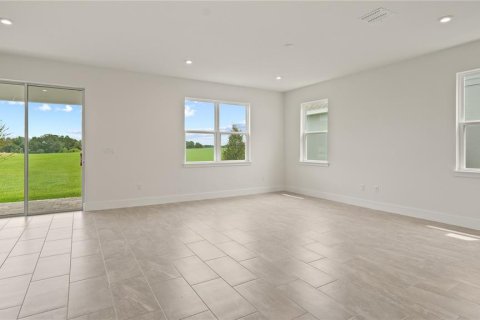 House in Mount Dora, Florida 3 bedrooms, 209.59 sq.m. № 1717374 - photo 15