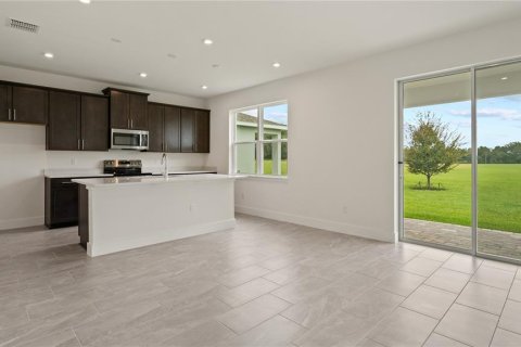 House in Mount Dora, Florida 3 bedrooms, 209.59 sq.m. № 1717374 - photo 5