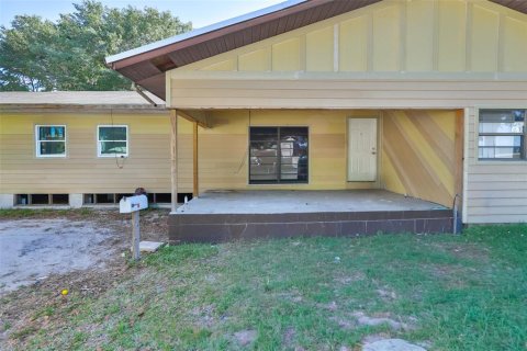 House in Lake Wales, Florida 2 bedrooms, 95.13 sq.m. № 2092055
