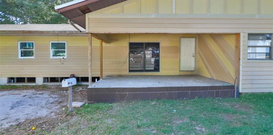 House in Lake Wales, Florida 2 bedrooms, 95.13 sq.m. № 2092055