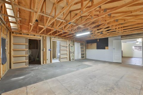 House in Lake Wales, Florida 2 bedrooms, 95.13 sq.m. № 2092055 - photo 22