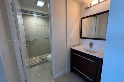 Снять в аренду кондоминиум в Авентура, Флорида 2 спальни, 94.95м2, № 2033328 - фото 17