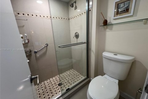 Снять в аренду кондоминиум в Авентура, Флорида 2 спальни, 94.95м2, № 2033328 - фото 16