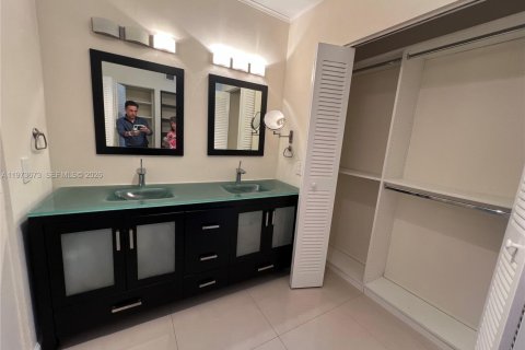 Снять в аренду кондоминиум в Авентура, Флорида 2 спальни, 94.95м2, № 2033328 - фото 11