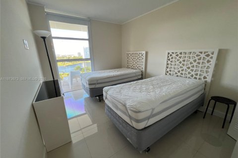 Снять в аренду кондоминиум в Авентура, Флорида 2 спальни, 94.95м2, № 2033328 - фото 15