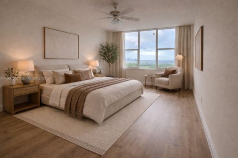 Condo in Miami Beach, Florida, 2 bedrooms  № 2066112 - photo 16