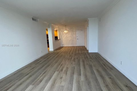 Condo in Miami Beach, Florida, 2 bedrooms  № 2066112 - photo 27