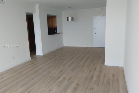 Condo in Miami Beach, Florida, 2 bedrooms  № 2066112 - photo 29
