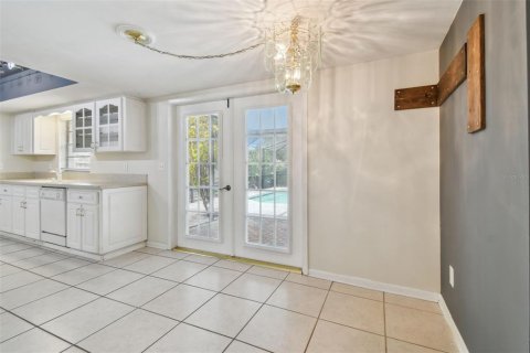 House in Tampa, Florida 4 bedrooms, 217.11 sq.m. № 1848603 - photo 21