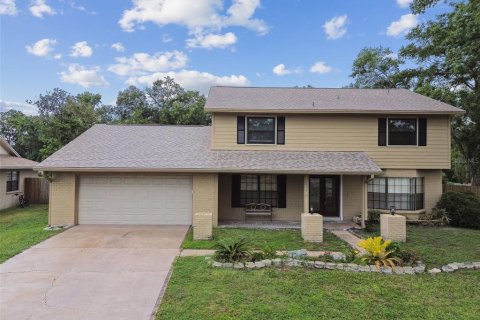 House in Tampa, Florida 4 bedrooms, 217.11 sq.m. № 1848603 - photo 1