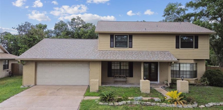House in Tampa, Florida 4 bedrooms, 217.11 sq.m. № 1848603