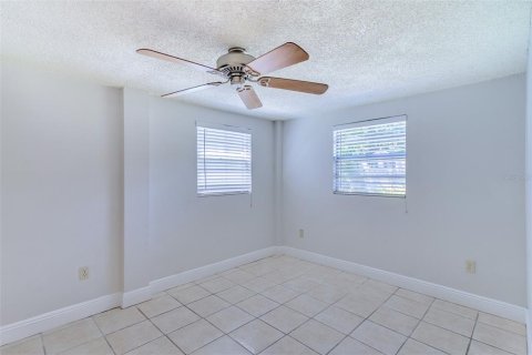 Apartamento en alquiler en Tampa, Florida, 1 dormitorio, 60.39 m2 № 1829610 - foto 13