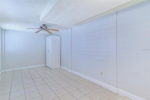 Apartamento en alquiler en Tampa, Florida, 1 dormitorio, 60.39 m2 № 1829610 - foto 19