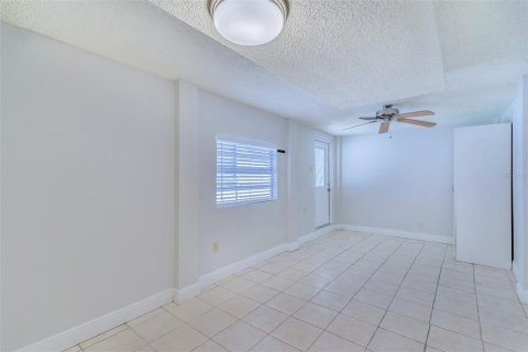 Apartamento en alquiler en Tampa, Florida, 1 dormitorio, 60.39 m2 № 1829610 - foto 17