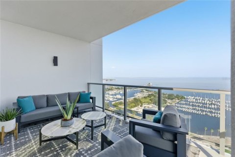 Condo in Saint Petersburg, Florida, 3 bedrooms  № 2395863