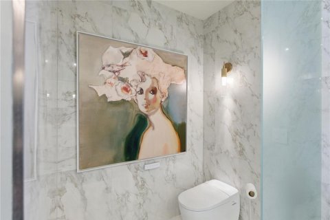Condo in Saint Petersburg, Florida, 3 bedrooms № 2395863 - photo 22