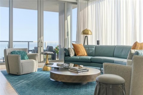 Condo in Saint Petersburg, Florida, 3 bedrooms № 2395863 - photo 9