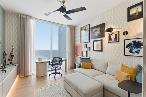 Condo in Saint Petersburg, Florida, 3 bedrooms № 2395863 - photo 29