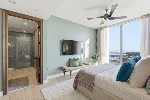 Condo in Saint Petersburg, Florida, 3 bedrooms № 2395863 - photo 24