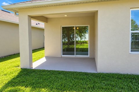 House in Kissimmee, Florida 4 bedrooms, 171.5 sq.m. № 2390822 - photo 7
