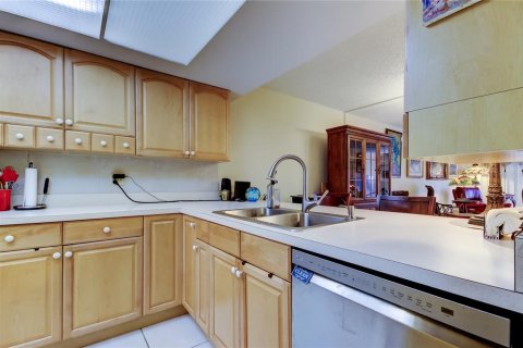Купить кондоминиум в Семинол, Флорида 5 комнат, 111.48м2, № 1574152 - фото 14