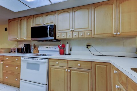 Купить кондоминиум в Семинол, Флорида 5 комнат, 111.48м2, № 1574152 - фото 15