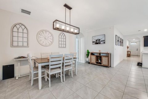 Casa en venta en Port St. Lucie, Florida, 4 dormitorios, 178 m2 № 2386966 - foto 16